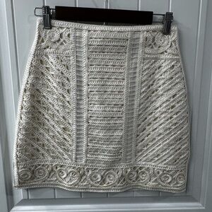 H&M Ivory Embroidered Mini Skirt | Size 6 | Textured Statement Piece